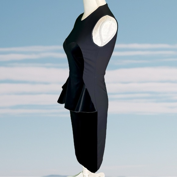 Stella McCartney Fall 2011 RTW Black Velvet Peplum Bodycon Dress Size 2 - Picture 13 of 16